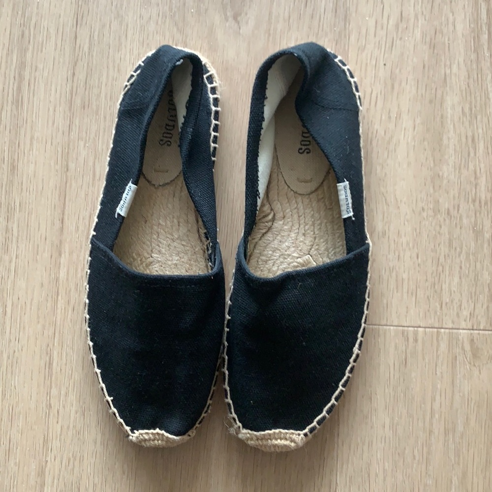 Soludos shoes - size 6!